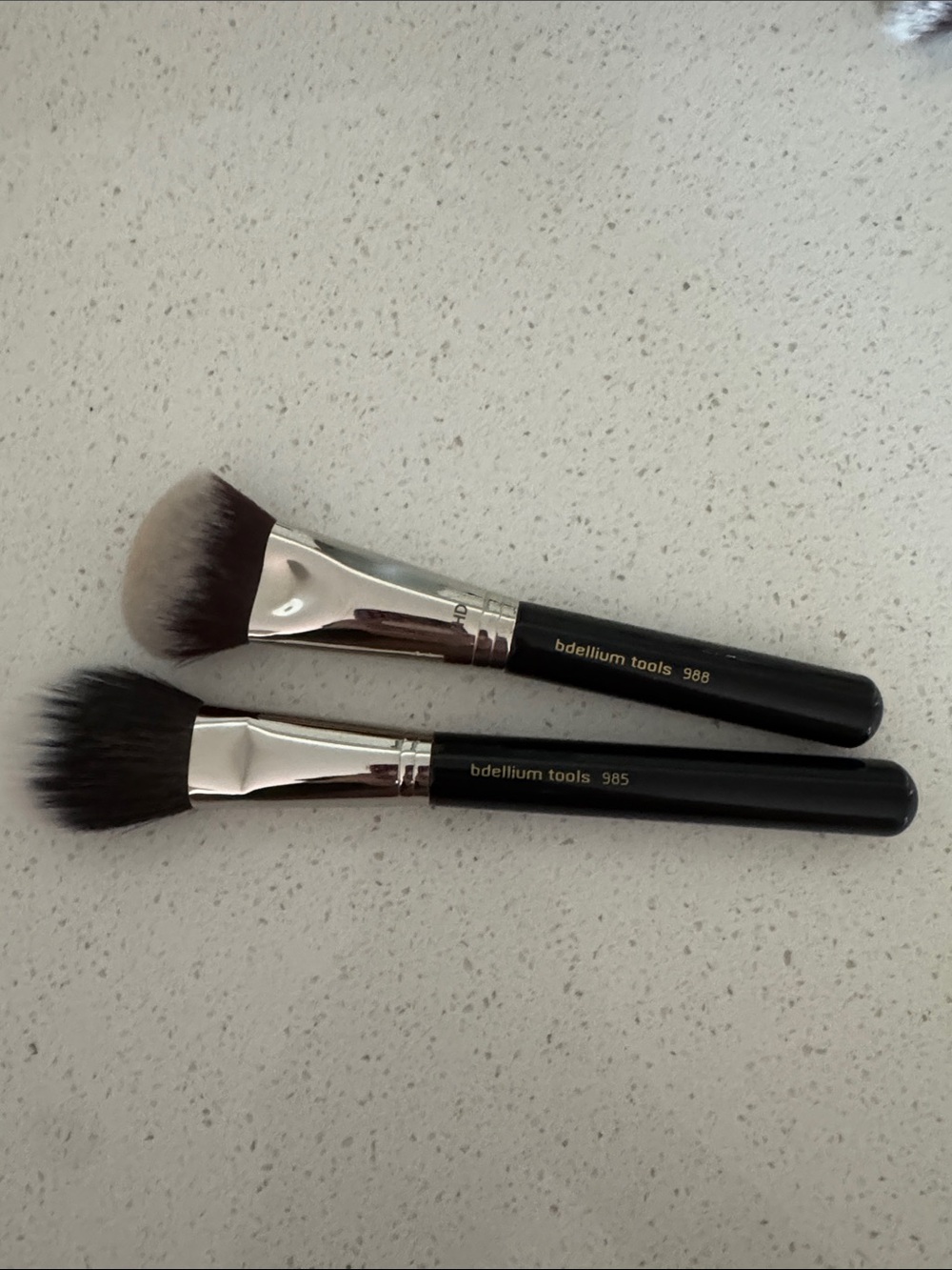 Bdellium Tools Duo Fiber & Foundation Brushes — 985 & 988